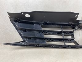 Volkswagen Jetta VI Maskownica / Grill / Atrapa górna chłodnicy 5C6853655F