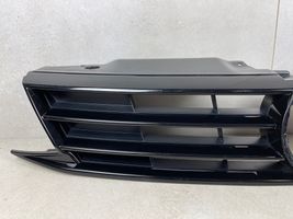 Volkswagen Jetta VI Maskownica / Grill / Atrapa górna chłodnicy 5C6853655F