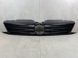 Volkswagen Jetta VI Maskownica / Grill / Atrapa górna chłodnicy 5C6853655F