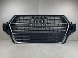 Audi Q7 4M Augšējais režģis 4M0853651F