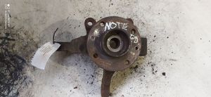 Nissan Note (E11) Moyeu de roue avant 