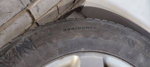 Volkswagen Touareg I R17 alloy rim 