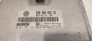 Volkswagen PASSAT B7 Sterownik / Moduł ECU 030906032CE