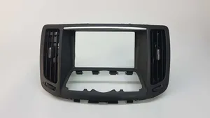 Infiniti G35 Dash center air vent grill 