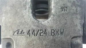 BMW X6 E71 Tylny zacisk hamulcowy 34216776801