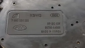 KIA Carens III Moteur d'essuie-glace arrière F00S2B2232