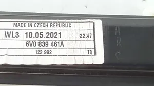 Skoda Fabia Mk3 (NJ) Elektryczny podnośnik szyby drzwi tylnych 