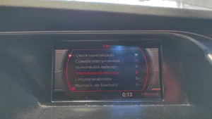 Audi A4 S4 B8 8K Monitor / wyświetlacz / ekran 