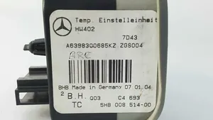 Mercedes-Benz Vito Viano W639 Panel klimatyzacji 5HB008514-00