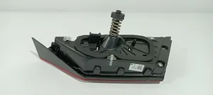 BMW 1 F40 Takaluukun takavalot 647751