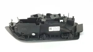 Ford Focus Iekšējais atvēršanas rokturītis 2390667