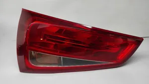 Audi A1 Lampy tylnej klapy bagażnika 8X0945093D