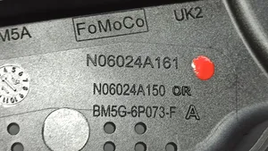 Ford Fiesta Jakohihnan suoja BM5G-6P073-FA