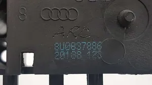 Audi Q3 8U Išorinė atidarymo rankena 8T0837205A