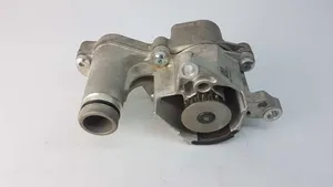 Ford Focus Pompe à eau de liquide de refroidissement 2223721