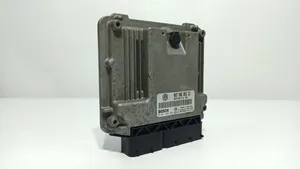 Volkswagen Touran I Centralina/modulo motore ECU 0261S02054