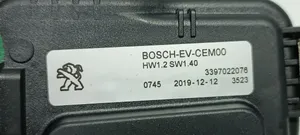 Peugeot 5008 II Mechanizm i silniczek wycieraczek szyby przedniej / czołowej 1397225003