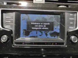 Volkswagen Golf VII Écran / affichage / petit écran 