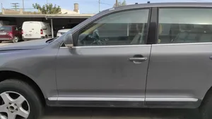 Volkswagen Touareg I Drzwi przednie 