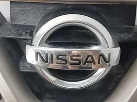 Nissan X-Trail T30 Griglia superiore del radiatore paraurti anteriore 62310