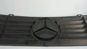 Mercedes-Benz Sprinter W901 W902 W903 W904 Maskownica / Grill / Atrapa górna chłodnicy A9018880123