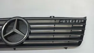 Mercedes-Benz Sprinter W901 W902 W903 W904 Maskownica / Grill / Atrapa górna chłodnicy A9018880123