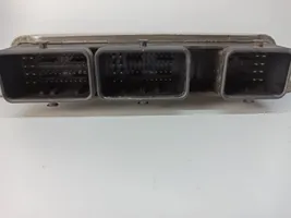 Renault Megane II Komputer / Sterownik ECU silnika 215854212A