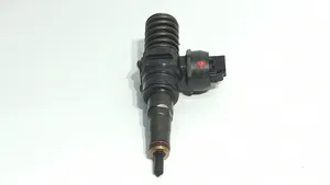 Volkswagen Golf V Injecteur de carburant 038130079GX