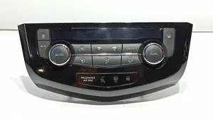 Nissan Qashqai+2 Panel klimatyzacji 