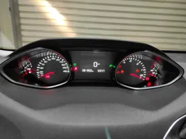 Peugeot 308 SW  Speedometer (instrument cluster) 0109420686