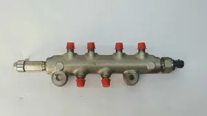Mazda 3 I Linea principale tubo carburante RF7J-13-GC0