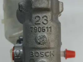 Renault Megane IV Główny cylinder hamulca 5001865517