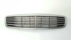 Mercedes-Benz S W220 Grille calandre supérieure de pare-chocs avant A22088003839040