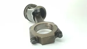 Opel Zafira B Piston 