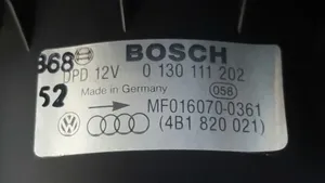 Audi A6 S6 C5 4B Pečiuko ventiliatorius/ putikas 0130111202