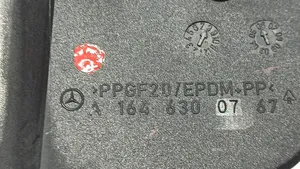 Mercedes-Benz ML W164 Tappo del serbatoio del carburante A1647570006