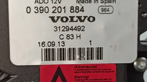 Volvo V40 Moteur d'essuie-glace arrière 0390201884