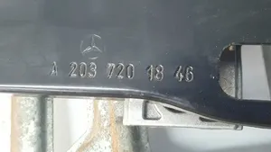 Mercedes-Benz C W203 Mécanisme lève-vitre avant avec moteur A2037201646