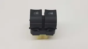 Renault Clio IV Electric window control switch 10023697