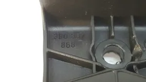 Volkswagen PASSAT B5 Front door lock 3B0837868