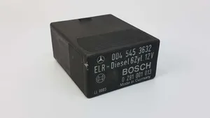 Mercedes-Benz E W124 Glow plug pre-heat relay 0281001013