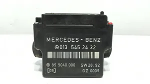 Mercedes-Benz E W124 Przekaźnik / Modul układu ogrzewania wstępnego 899040000