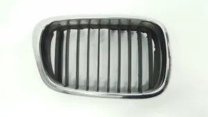 BMW 5 E39 Front bumper upper radiator grill 