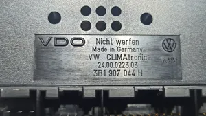 Volkswagen PASSAT B5.5 Oro kondicionieriaus/ klimato/ pečiuko valdymo blokas (salone) 3B1907044J