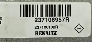 Renault Captur Komputer / Sterownik ECU silnika 237106102R