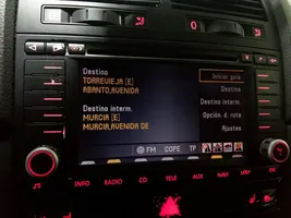 Volkswagen Touareg I Unità di navigazione lettore CD/DVD 7L6035191N