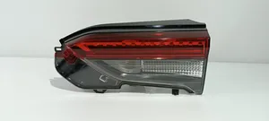 Toyota RAV 4 (XA40) Luci posteriori 8158042080