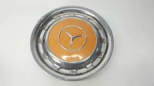 Mercedes-Benz E W123 R 14 riteņa dekoratīvais disks (-i) 