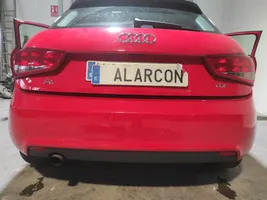 Audi A1 Zderzak tylny 8X0807067GRU