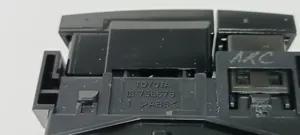 Toyota Corolla E210 E21 Commande bouton réglage hauteur de caisse suspension 75L678